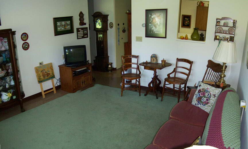 Jr Apartment Living Room